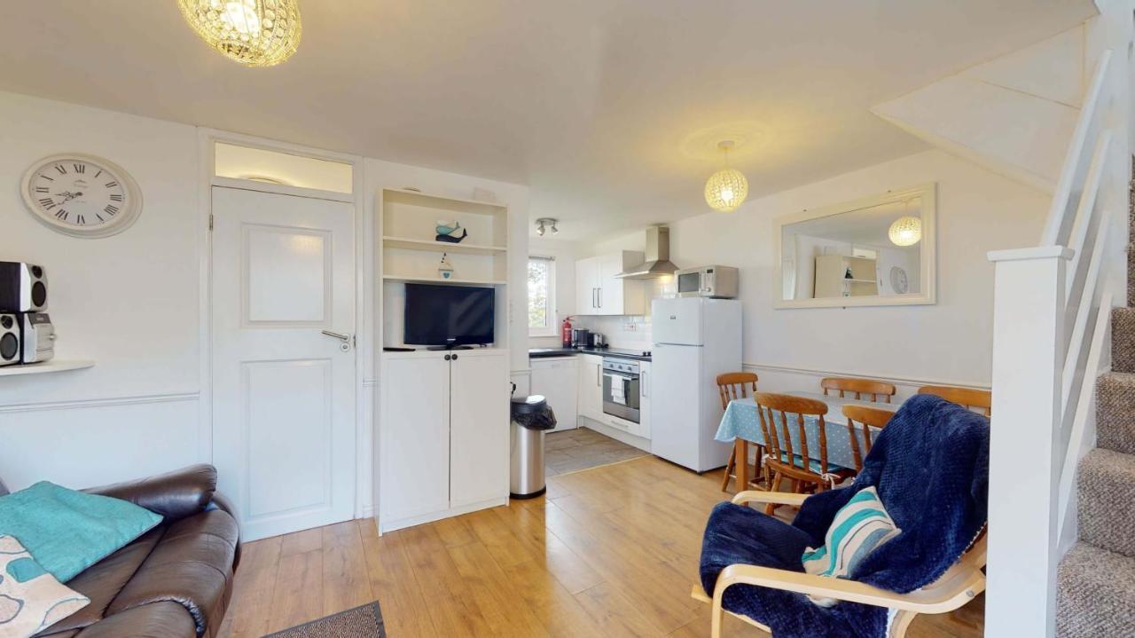82 Strawberry Hill, Tolroy Manor Holiday home *